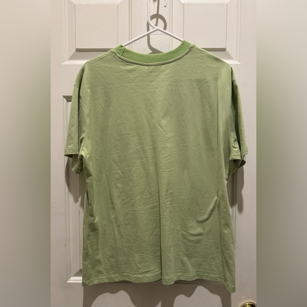 Pink Lily oversized t t-shirt size medium - Picture 2 of 3